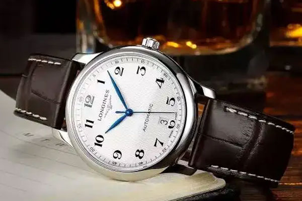 為什么會浪琴手表會進入霧氣？（浪琴手表起霧）