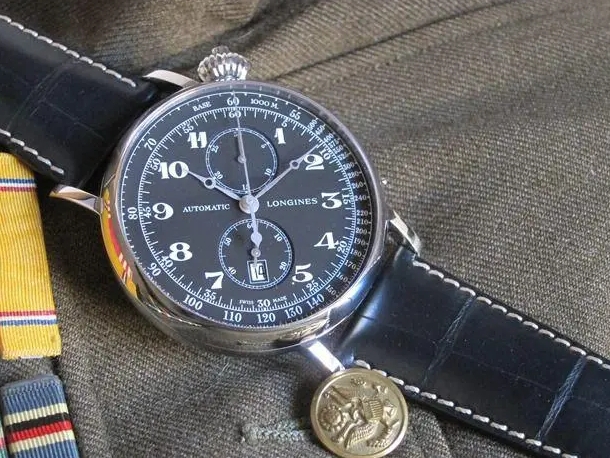 如何處理浪琴手表的劃痕？（浪琴手表劃痕的處理方法）