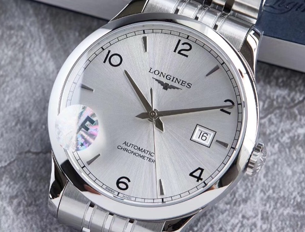 浪琴腕表進灰了處理辦法推薦（正確清潔與保養指南）（圖）