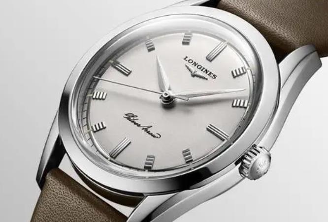 手表機芯生銹修復秘籍:輕松讓浪琴手表重煥光彩(圖) 手表機芯生銹修復秘籍:輕松讓浪琴手表重煥光彩(圖)